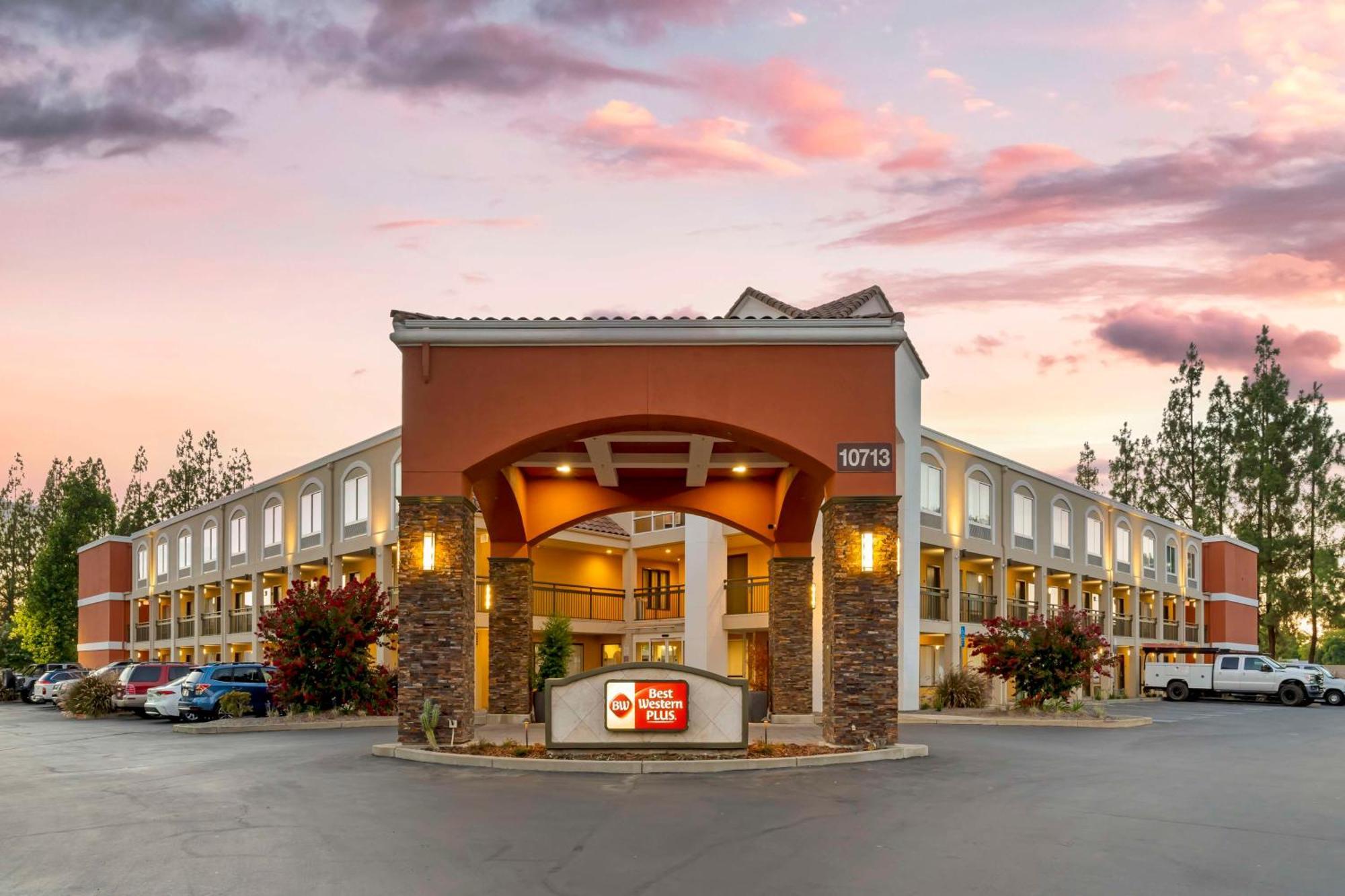 Best Western Plus Rancho Cordova Inn Zewnętrze zdjęcie