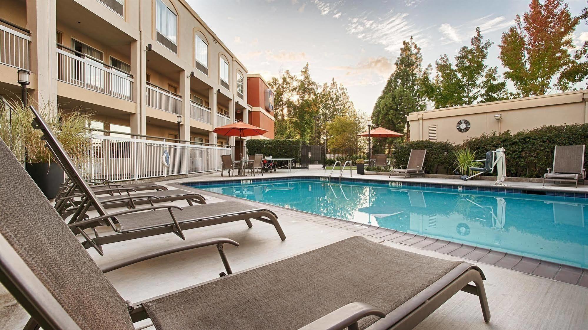 Best Western Plus Rancho Cordova Inn Zewnętrze zdjęcie
